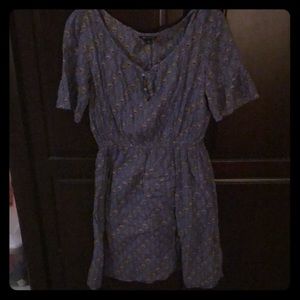 Floaty, flowery blue dress